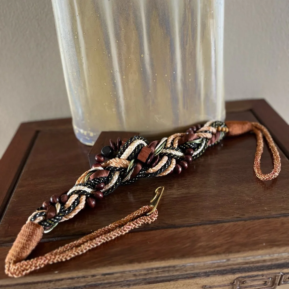 70’s fashion cords macrame style belt with gold hook closure - Picture 1 of 7